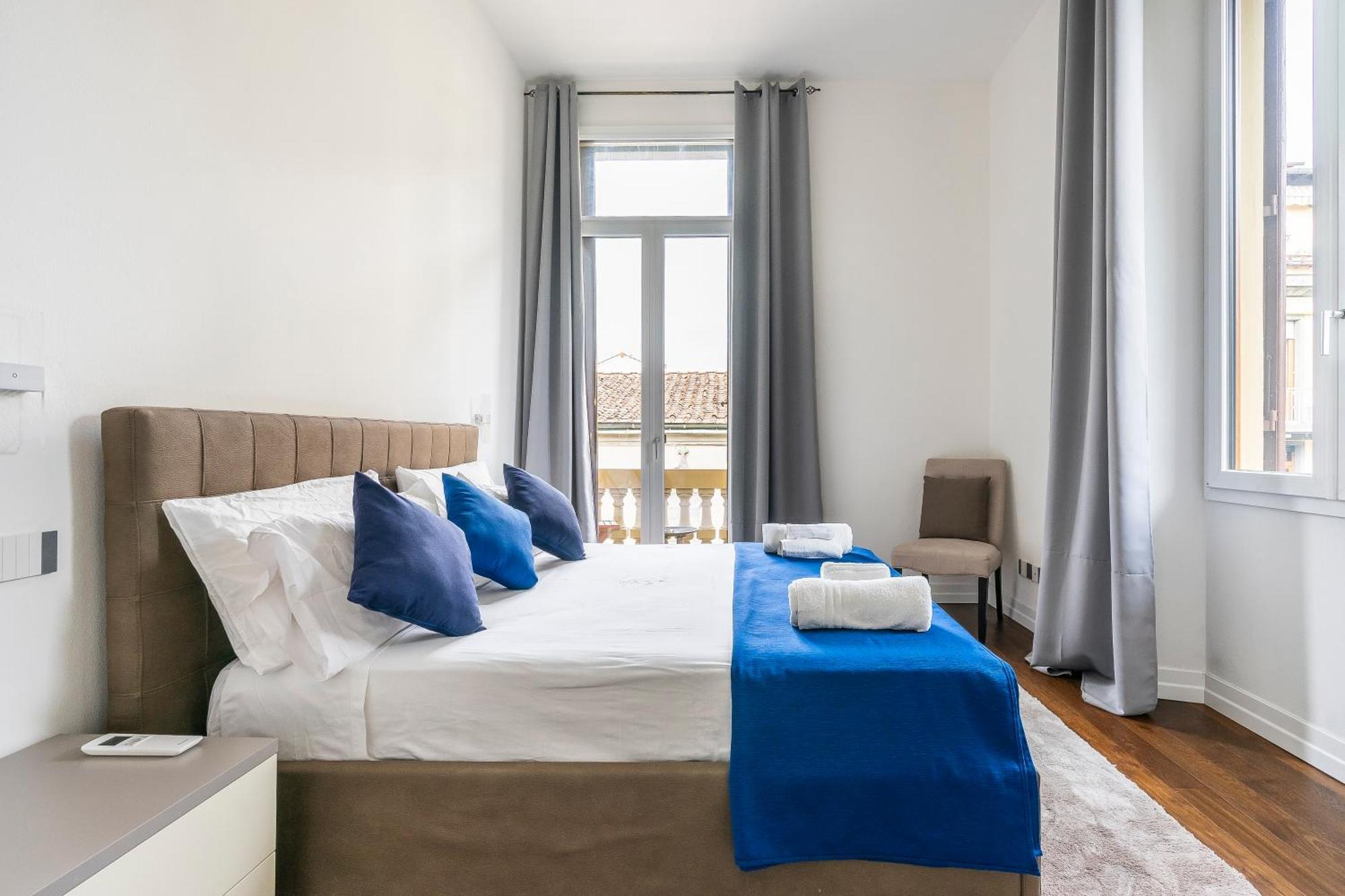 San Marco Black Appartamento Luxury Con Terrazzo E Parcheggio Su Richiesta Флоренція Екстер'єр фото
