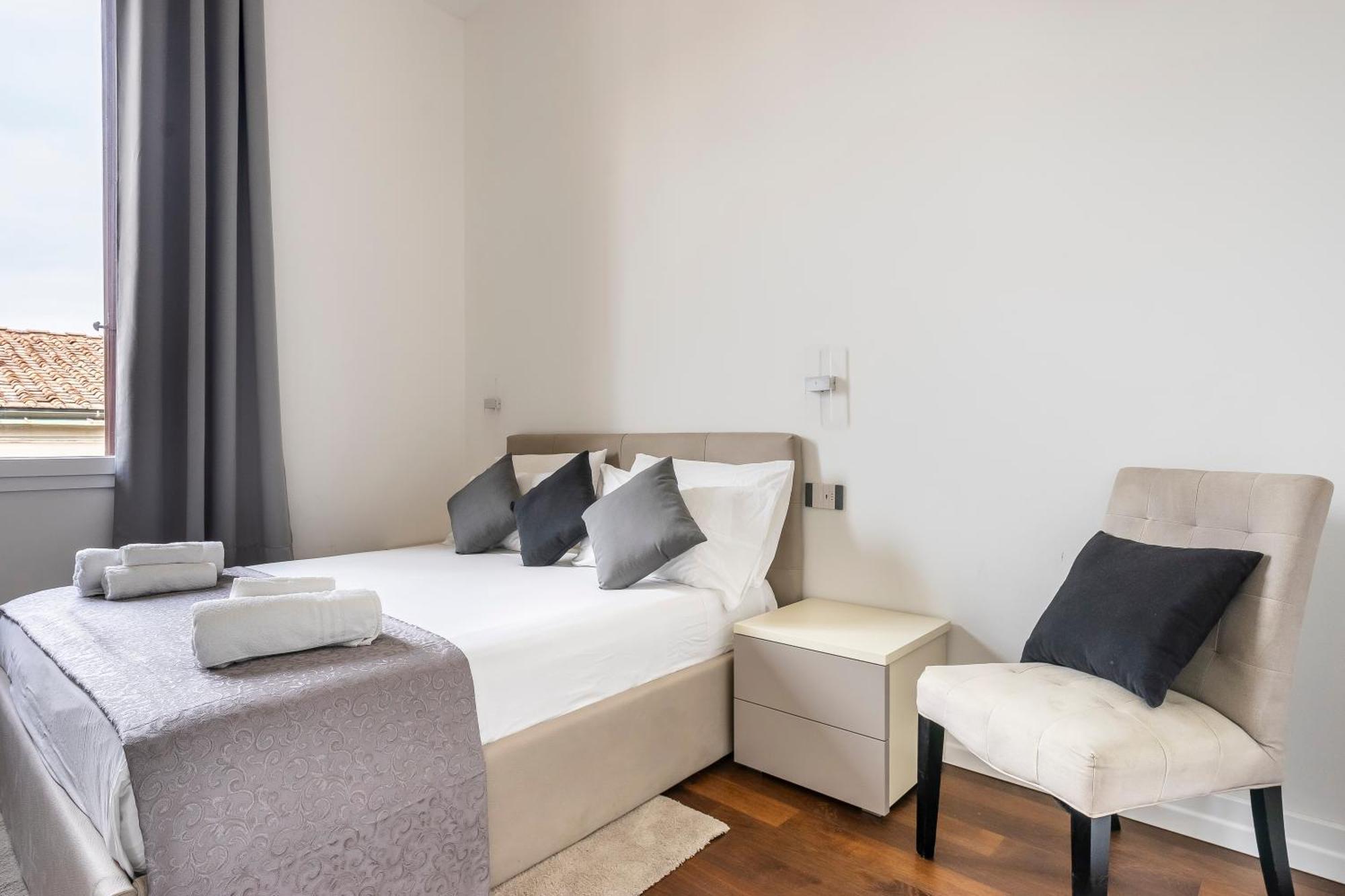 San Marco Black Appartamento Luxury Con Terrazzo E Parcheggio Su Richiesta Флоренція Екстер'єр фото